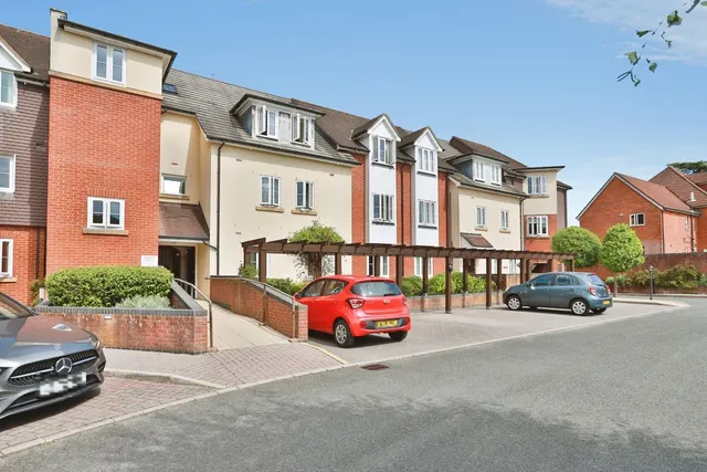 Jenner Close, Verwood, BH31, photo 1