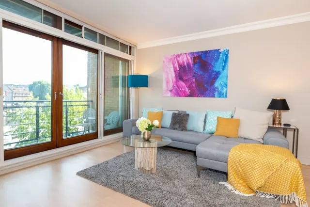 Star Place, E1W, photo 1