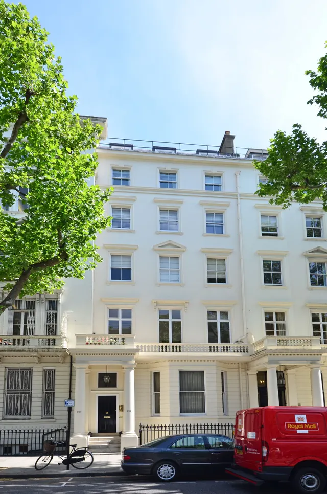 Photo 2 — Flat 1, 134 Queens Gate, London