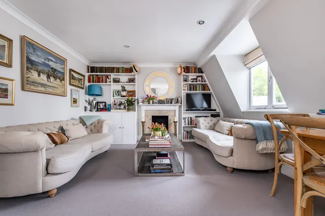 Photo 2 — Upper Addison Gardens, London, W14