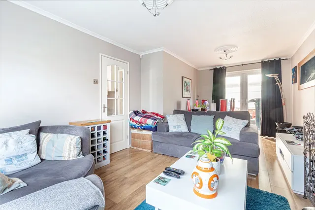 Photo 2 — Redstone Close, Church Hill North, Worcestershire, B98 9AE