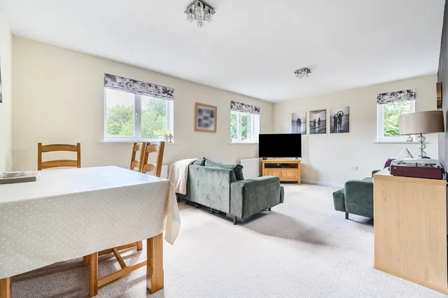 Thornton Close, Alresford, SO24, photo 2