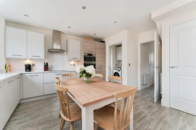 Groves Way, Cottenham, CB24, photo 2