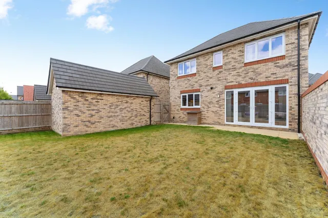 Groves Way, Cottenham, CB24, photo 3