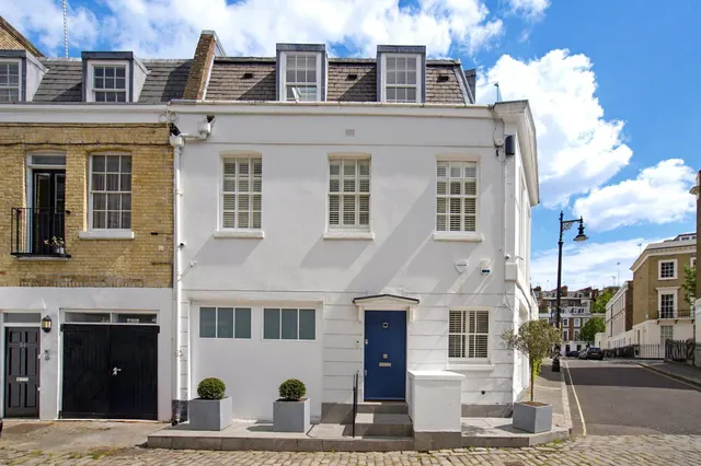 Eccleston Square Mews, London, SW1V, photo 1