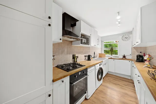 Battersea Church Road, London, SW11, photo 3