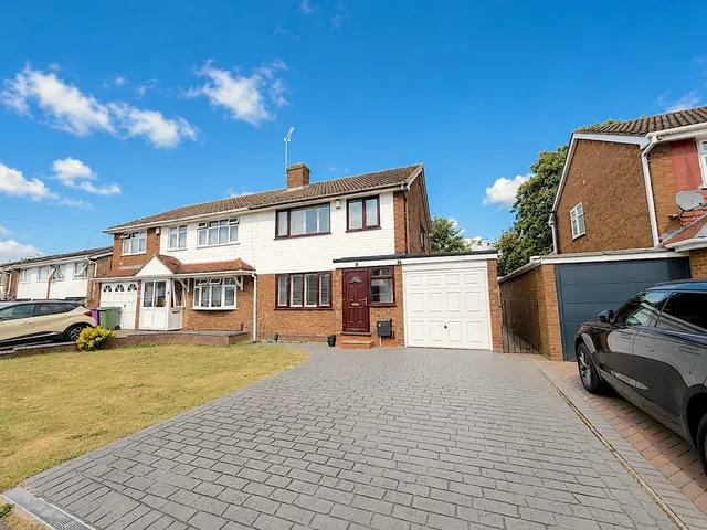 Rosalind Grove, Wednesfield, Wolverhampton, WV11, photo 1