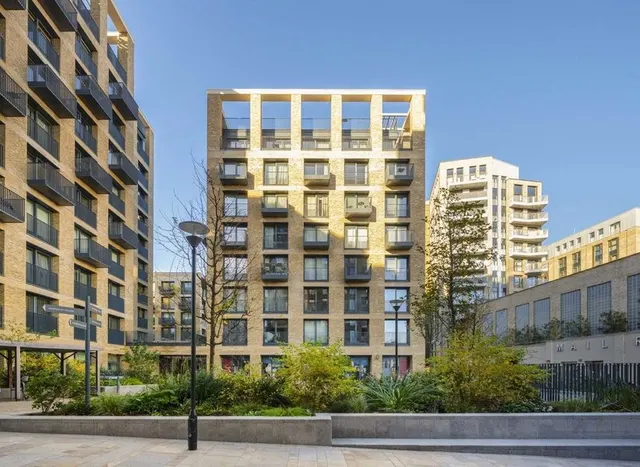 Jubilee Walk, Clerkenwell, WC1X, photo 1
