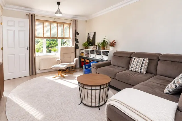 Turgis Road, Elvetham Heath, photo 3