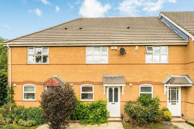 Christabel Close, TW7, photo 1