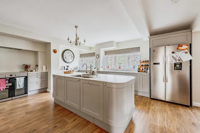 Plough Close, Ifield, RH11, photo 3