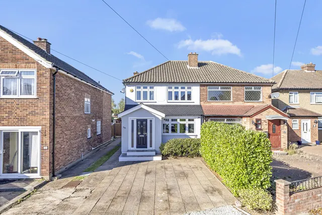 Dover Close, Romford, RM5, photo 1