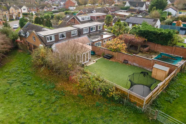 Dunstable Road, Tilsworth, LU7, photo 1