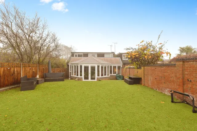 Dunstable Road, Tilsworth, LU7, photo 2