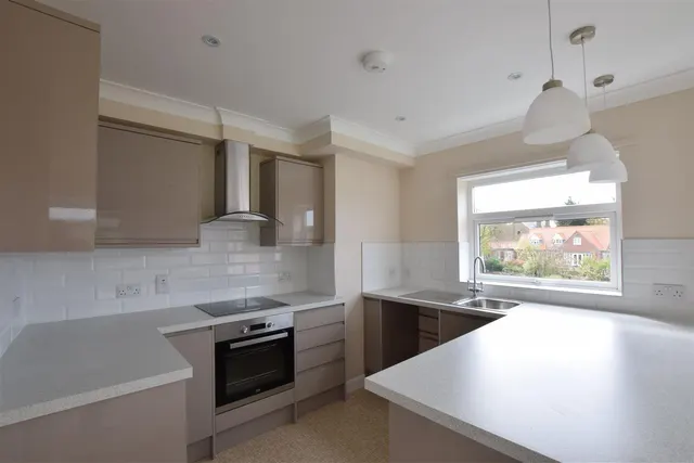 Wynbrook Court, Scalby, YO13, photo 2