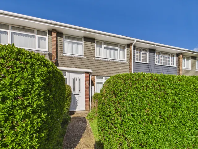 Borodin Close, Basingstoke, RG22, photo 1