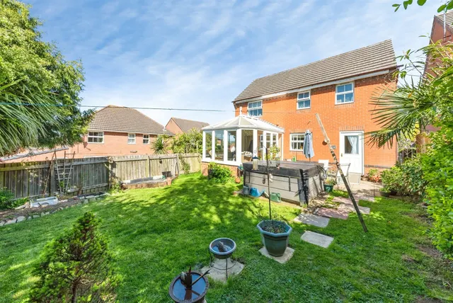 Prestwick Close, Grantham, NG31, photo 1