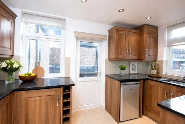 High Street, Walton-on-Thames, KT12, photo 3