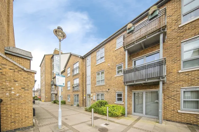Sheepen Place, Colchester, photo 1