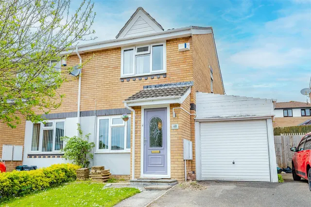 Brookfield Avenue, Barry, CF63 1EQ, photo 1