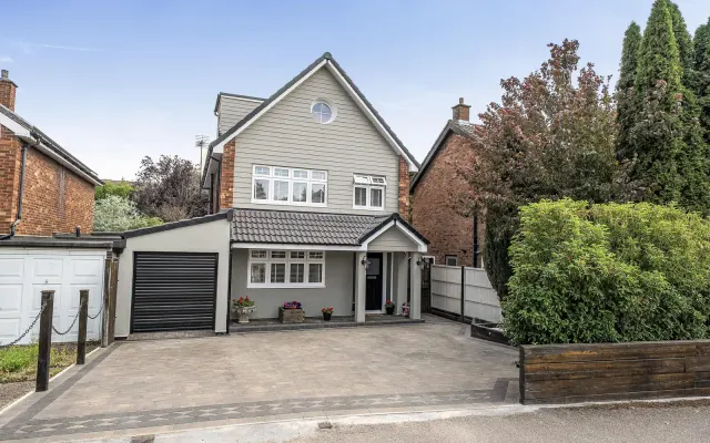 Caves Lane, Bedford, photo 1
