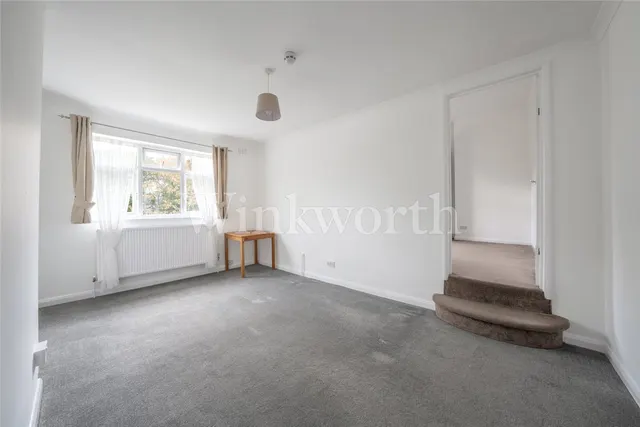 Sunningfields Road, London, NW4, photo 1