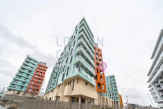 Cable Walk, London, photo 1