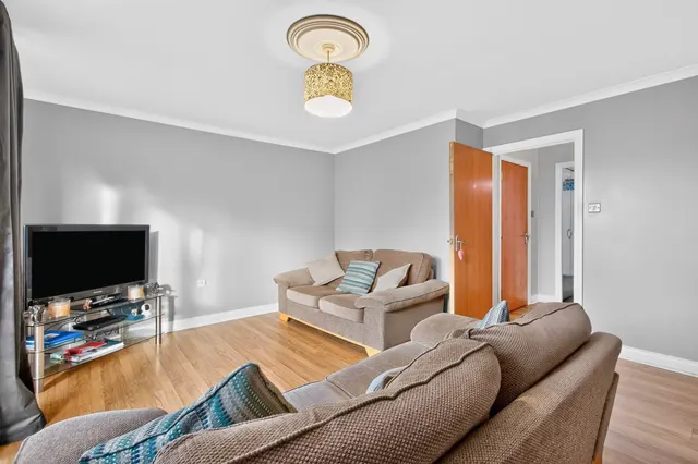 Minerva Way, Glasgow, G3, photo 3