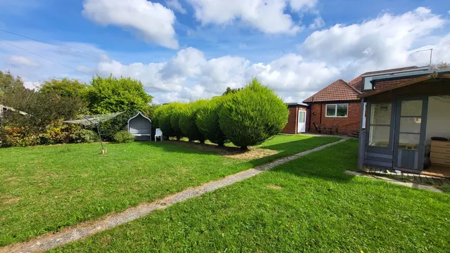 Middle Path, Crewkerne, TA18, photo 2