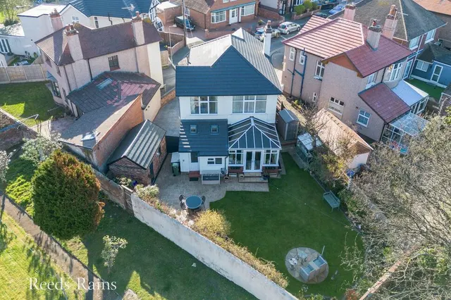 Photo 2 — Kinard Drive, Rhyl, Denbighshire, LL18