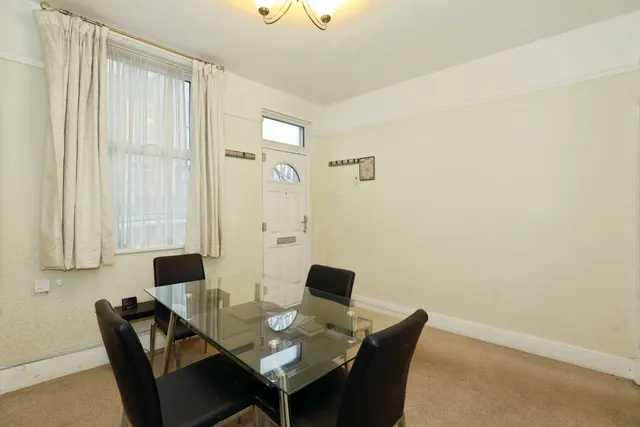 Stubbs Gate, Newcastle, ST5, photo 2