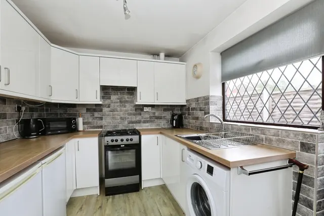 Bowness Road, Wistaston, CW2, photo 3
