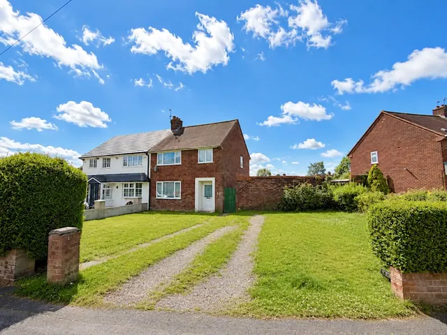 Parry Road, Ashmore Park, Wolverhampton, WV11, photo 1