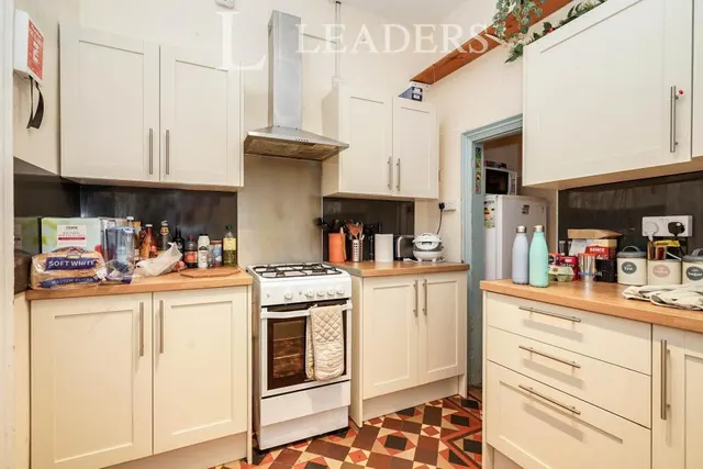 Earlham Road, Norwich, NR2, photo 2