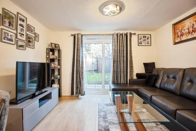 Buttercup Close, Bedford, MK42, photo 2