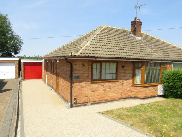 Plumtree Avenue, Wellingborough, photo 1