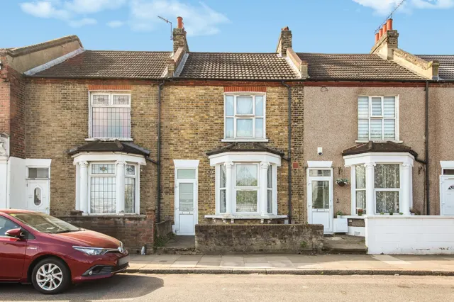 Brewery Road, SE18, photo 1