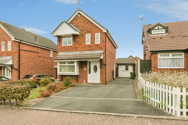 Spinney Close, Winsford, CW7, photo 1