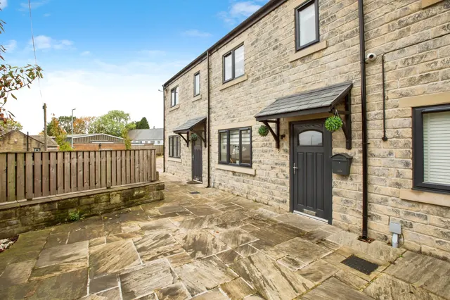 Talbot Rise, HALIFAX, photo 1