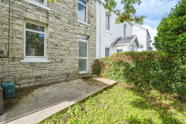 Clyndu Street, Swansea, SA6, photo 1