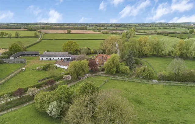 Mill Lane, Twyford, MK18, photo 1