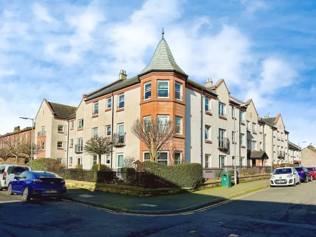 Murray Court, Annan, DG12, photo 1