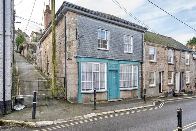 West Street, Penryn, photo 1