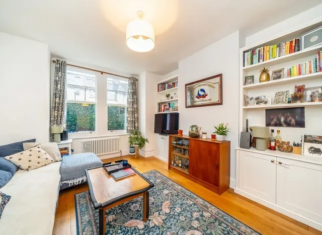 Photo 2 — Boundary Road, Colliers Wood, SW19