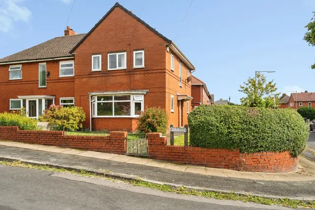 Ivy Road, Westhoughton, BL5, photo 1