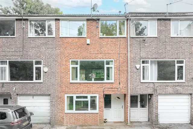 Brackenwood Close, Leeds, LS8, photo 3