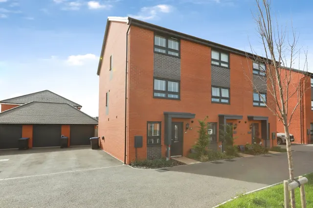 White Lias Way, Upper Lighthorne, CV33, photo 1