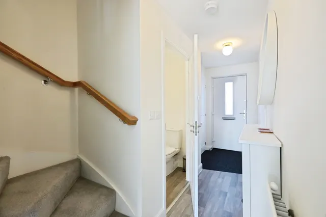 White Lias Way, Upper Lighthorne, CV33, photo 3