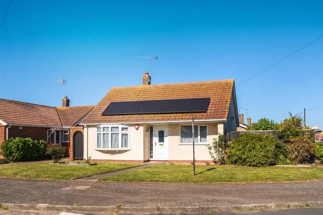 Wilkes Road, Broadstairs, Kent, CT10 2HL, photo 1