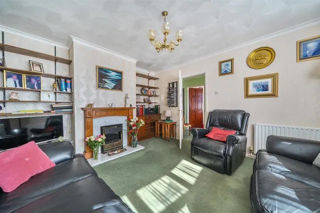 Photo 3 — Wilkes Road, Broadstairs, Kent, CT10 2HL